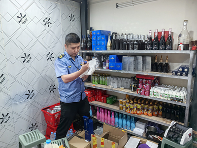 臨渭區市場監管局開展酒吧、KTV食品安全專項檢查